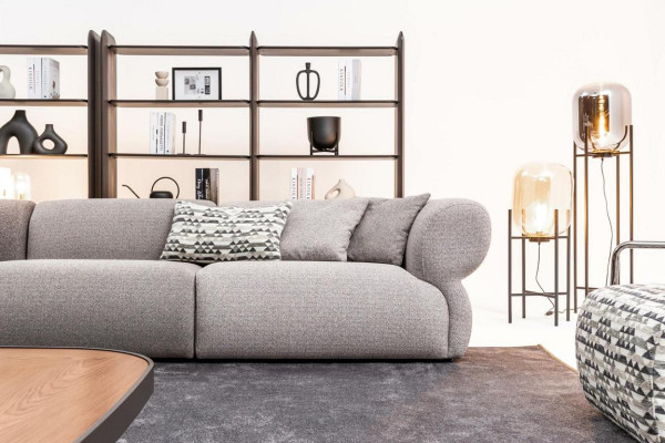 Großes 5-Sitzer Stoffsofa mit Premium-Textilbezug im modernen Stil