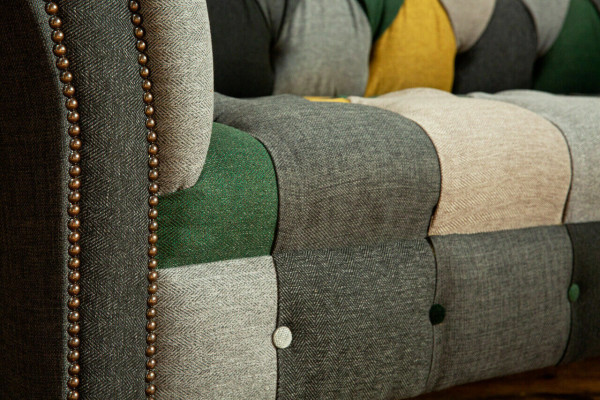 Dreisitzer Couch Polster Design Sofa 3er Sitz Sofas Zimmer Möbel Grün Moderne