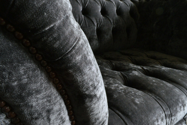 Designer Chesterfield Graue Luxus Couch Sofa 4 Sitzer Stoff Sofa
