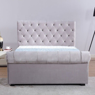 Klassisches Samt Textil Bett Doppel Hotel Betten Gepolsterte Schlazimmer 180x200 cm