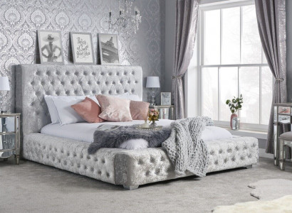 Graues Chesterfield Bett mit hohem Kopfteil Designer Doppelbett