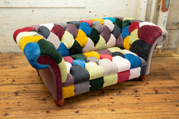 Modern Design Bunter Chesterfield 2 Sitzer Sofa Textil Couch Polster Design 