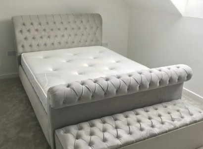 Englisches Designer Schlafzimmer Polster Betten Doppel Bett Hotel Chesterfield