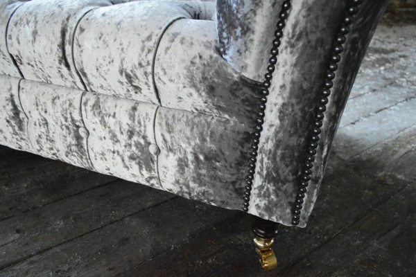 Dreisitzer Silber Couch Polster Design Sofa 3-er Chesterfield Sofa