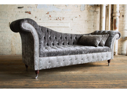 Grauer Designer 3 Sitzer Chesterfield Couch Polster Sofas Design Sofa