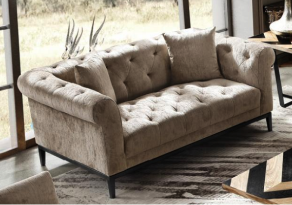 Gemütlicher Beiger Chesterfield Dreisitzer Wohnzimmer Couch