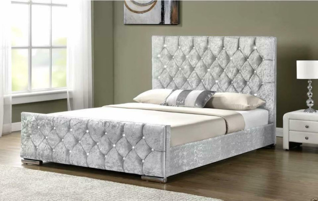 Designer weißes Chesterfield Doppelbett Luxus Schlafzimmer Betten