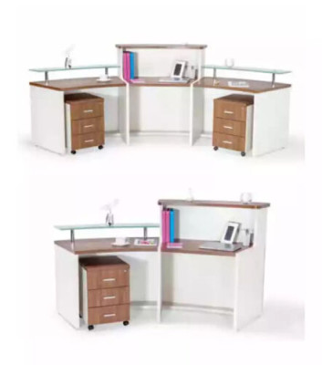 Ästhetischer und komfortabler Empfangstresen in klassischem Design