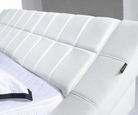 Betten Ehe 180x200cm Schlaf Zimmer Leder Doppel Bett Polster Design