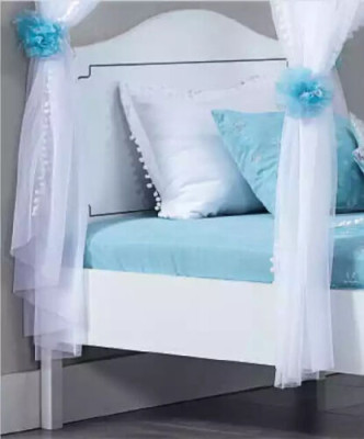 Kinderzimmer Schlafzimmer Bett Himmelbett 100x200cm Weiß Holz Betten