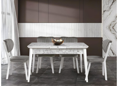 Bemusterter Weißer Esstisch Mit Ausziehbarer Tischplatte Robuster Tisch