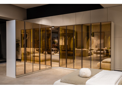 Designer Weißer Kleiderschrank L-Form Schrank Luxuriöser Glasschrank