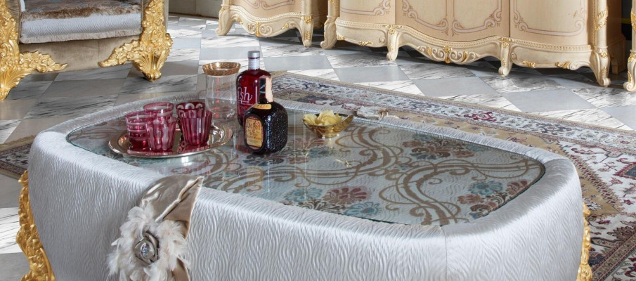 Exklusive Couchtisch für Wohnzimmer aus Holz ist eine wunderbare Ergänzung zu Ihrer Innenarchitektur