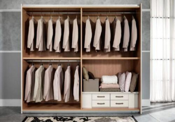 Luxus Kleiderschrank mit Schwebetüren Schlafzimmer Schrank Schränke Holz Modern