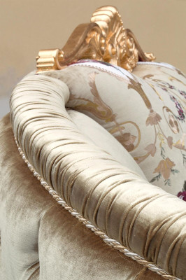 Klassische Polster 3 Sitzer Textil Couchen Textil Sofa Sofa Dreisitzer Couch Neu