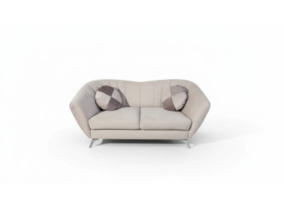 das 2-Sitzer-Sofa in einem eleganten und modernen Stil passt perfekt in jedes InteriCHF