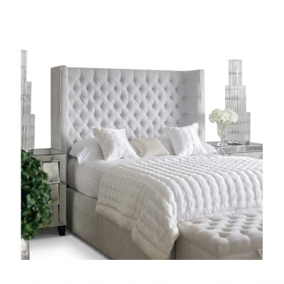 Chesterfield Design Bett Schlafzimmer Textil Leder Samt Polster Hotel Betten