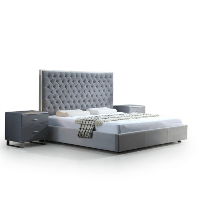 Großes stilvolles Chesterfield graues Doppelbett Textil Betten Luxus Design