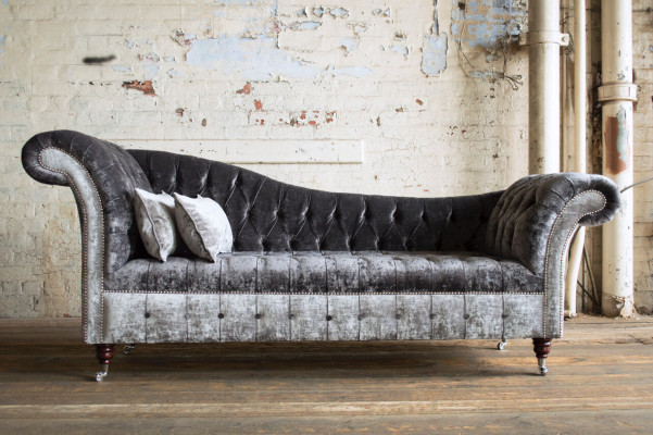 Grauer Designer 3 Sitzer Chesterfield Couch Polster Sofas Design Sofa