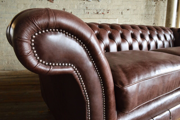 Brauner Luxus Chesterfield 3-er Moderne Wohnzimmer Couch