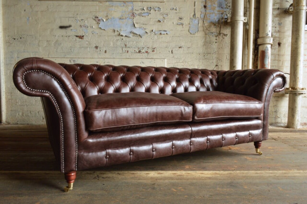 Brauner Luxus Chesterfield 3-er Moderne Wohnzimmer Couch