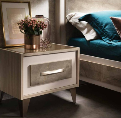 Luxus Schlafzimmer Bett Doppelbett Modern Holz Samt Polster Betten Neu Luxus