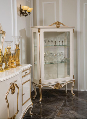 Klassisches Esszimmer Esstisch Vitrine 4x Stuhl Essgruppe Kommoden 7tlg.
