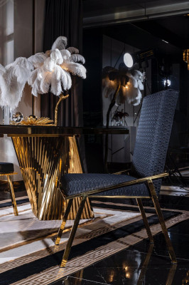 Komplettes Esszimmer Tisch Essgarnitur Tisch 4x Stuhl Tische Essgruppe
