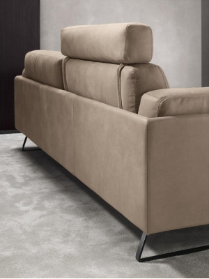 Luxus Dreisitzer Sofa 3 Sitz Sofas Moderne Möbel Couchen Beige Couch