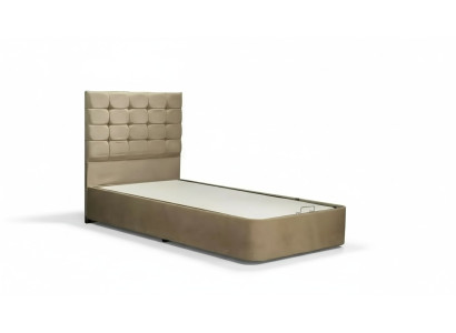 Luxuriöses Designerbett mit Matratze von einem CHFpäischen Möbelhersteller für Schlafzimmer	