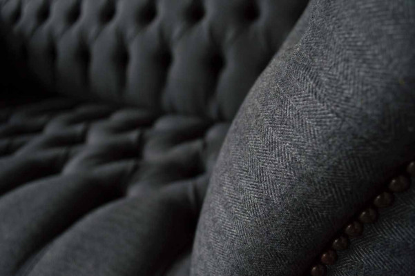 Design Chesterfield Stoff Couch Sofa 2 Sitzer Polster Textil Stoff Neu