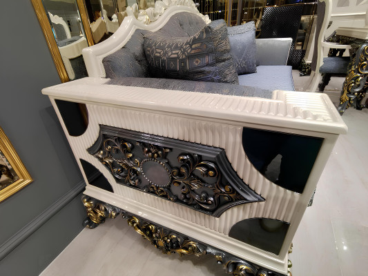 Designer Sofa Moderner 3 Sitzer Sofa Luxuriöses Wohnzimmer Sofa Neu