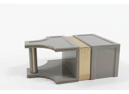 Eleganter grauer Couchtisch aus Holz im modernen Design