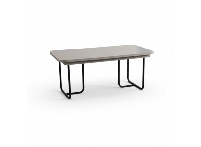 Esstisch im modernen Stil  Schlichtes Design ohne Schnickschnack