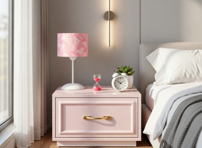 Stilvoller Nachttisch Rosa mit goldfarbigem Griff für modernes Design
