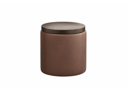 Moderner runder Pouf mit Lederbezug und Holzdeckel im eleganten Design