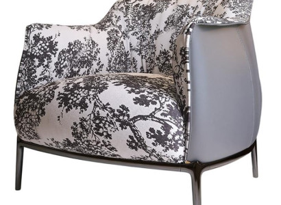 Luxuriöser Sessel Eleganter Komfort Polstersitz Design Wohnzimmermöbel
