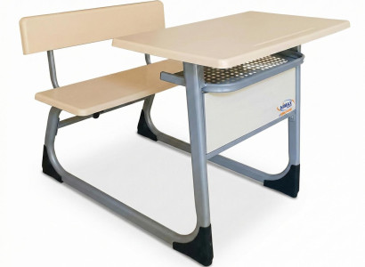 Moderne Schulbank mit stabilem Metallgestell und praktischem Korb