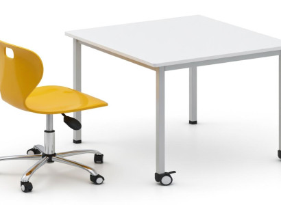 Moderne Schulbank mit mobilem Tisch und ergonomischem Drehstuhl