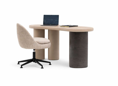 Schreibtisch Holz Beige mit Komfortabler Stuhl Eleganter Modernem Design