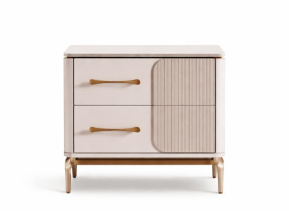Moderner Nachttisch mit minimalistischer Form und goldenen Akzenten