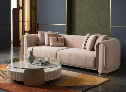 Luxuriöses Wohnzimmer Set: Sofa und Couchtisch im eleganten Stil