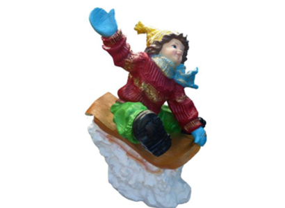 Junge Schnee Winter Figur Statue Deko Figuren Dekoration Garten Schlitten Fahrt