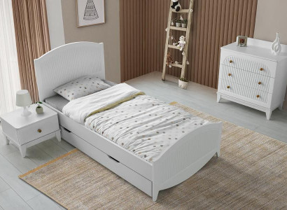 Kinder Jugendzimmer Bett  Nachttisch  Kommode 3-teilige Möbel