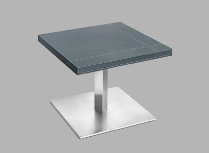 Beistelltisch aus MDF und Edelstahl in modernem Design