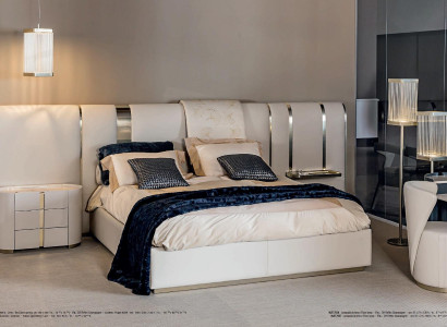 Schlafzimmer Bett Nachttisch mit Schubladen Möbel Italienische Einrichtung 3tlg