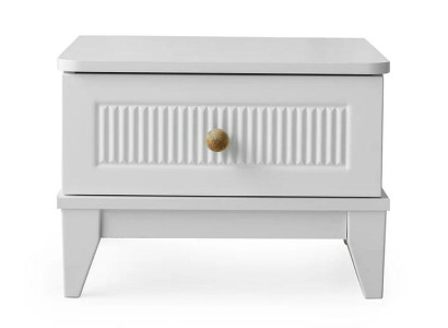 Kompakter Nachttisch fürs Kinderzimmer mit Schubladen stilvollem Design