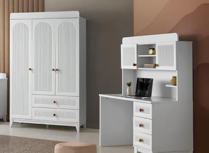 Set Kleiderschrank Schreibtisch ideale Möbel für ein modernes Kinderzimmer