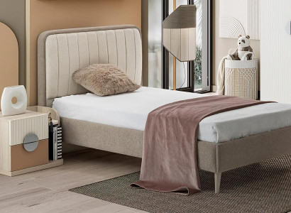 Polsterbett Elegant Nachttisch Stilvolles Design Komfortables Kinderzimmer Möbel