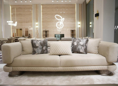 Elegantes Beiges Stoffsofa für Wohnzimmer im modernen Stil